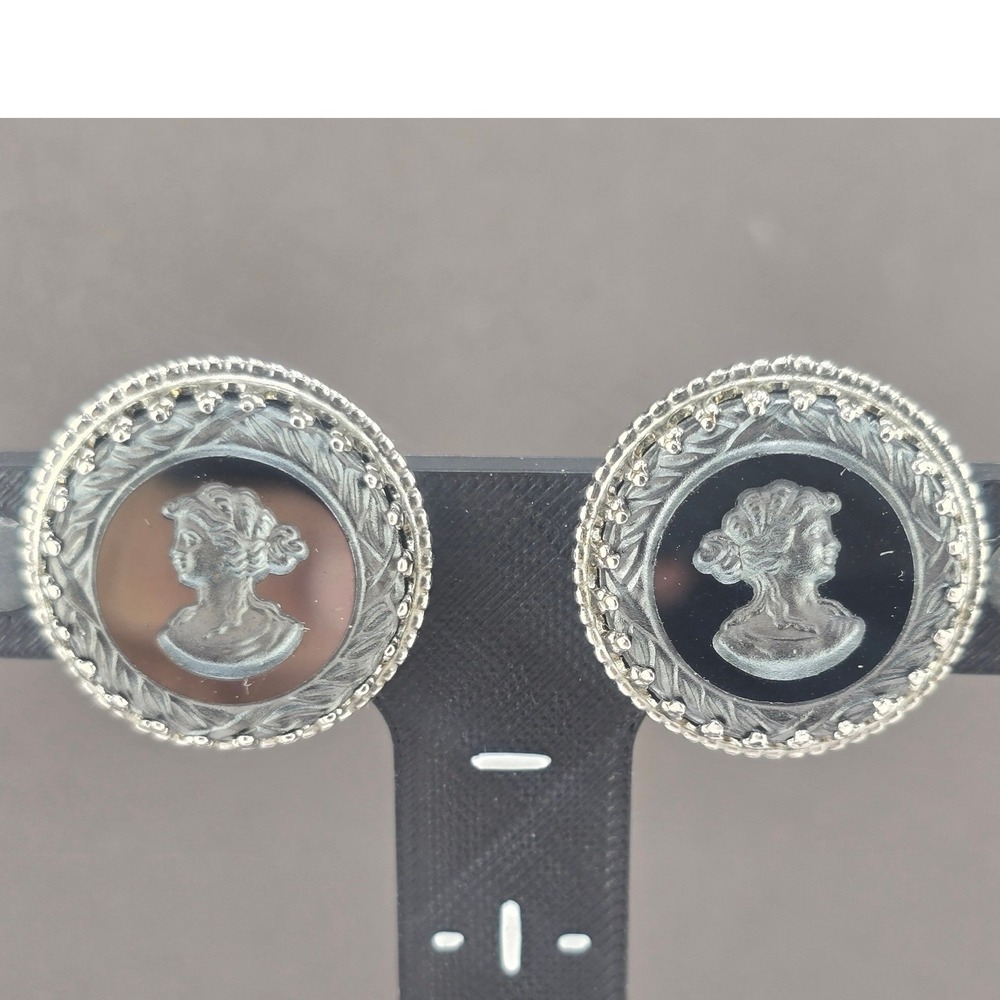 Vintage Whiting & Davis Earrings Silver Tone Black Glass Intaglio Cameo 1in